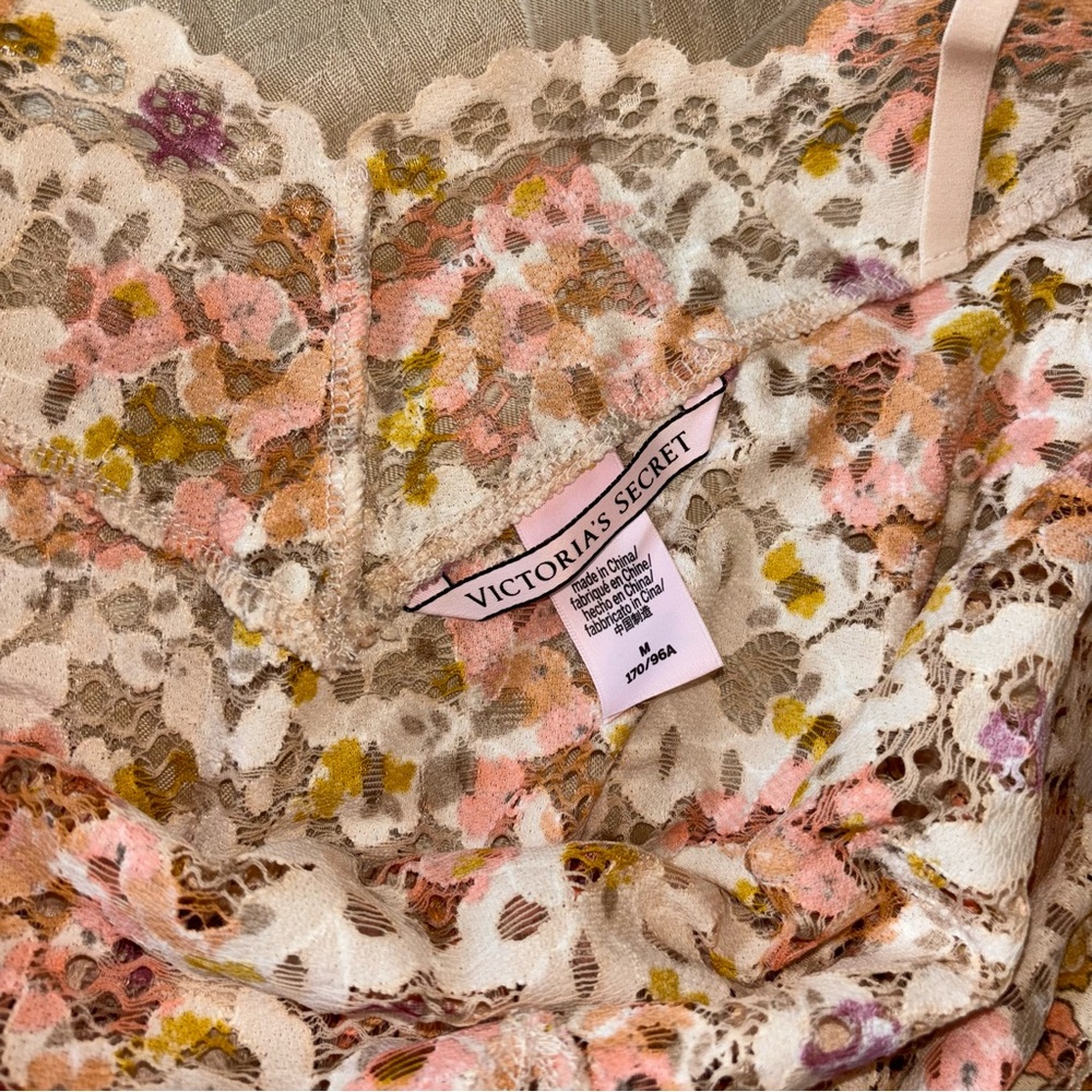 Victoria's Secret Lace Floral Romper - Picture 2 of 3